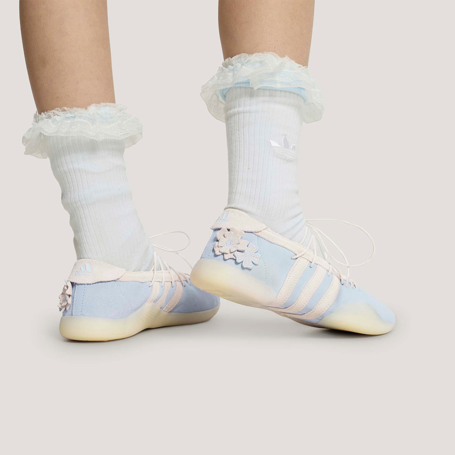 Sepatu kasual gaya balet modis - Adidas Shoes Samba ulasan dan harga